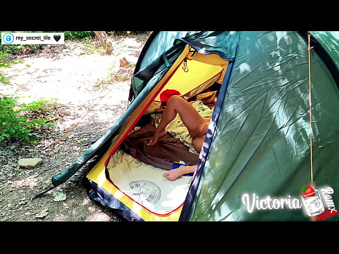 ❤️ Gikuha sa camera Passionate jerk off Stranger in a tent ️ Porno sa amon